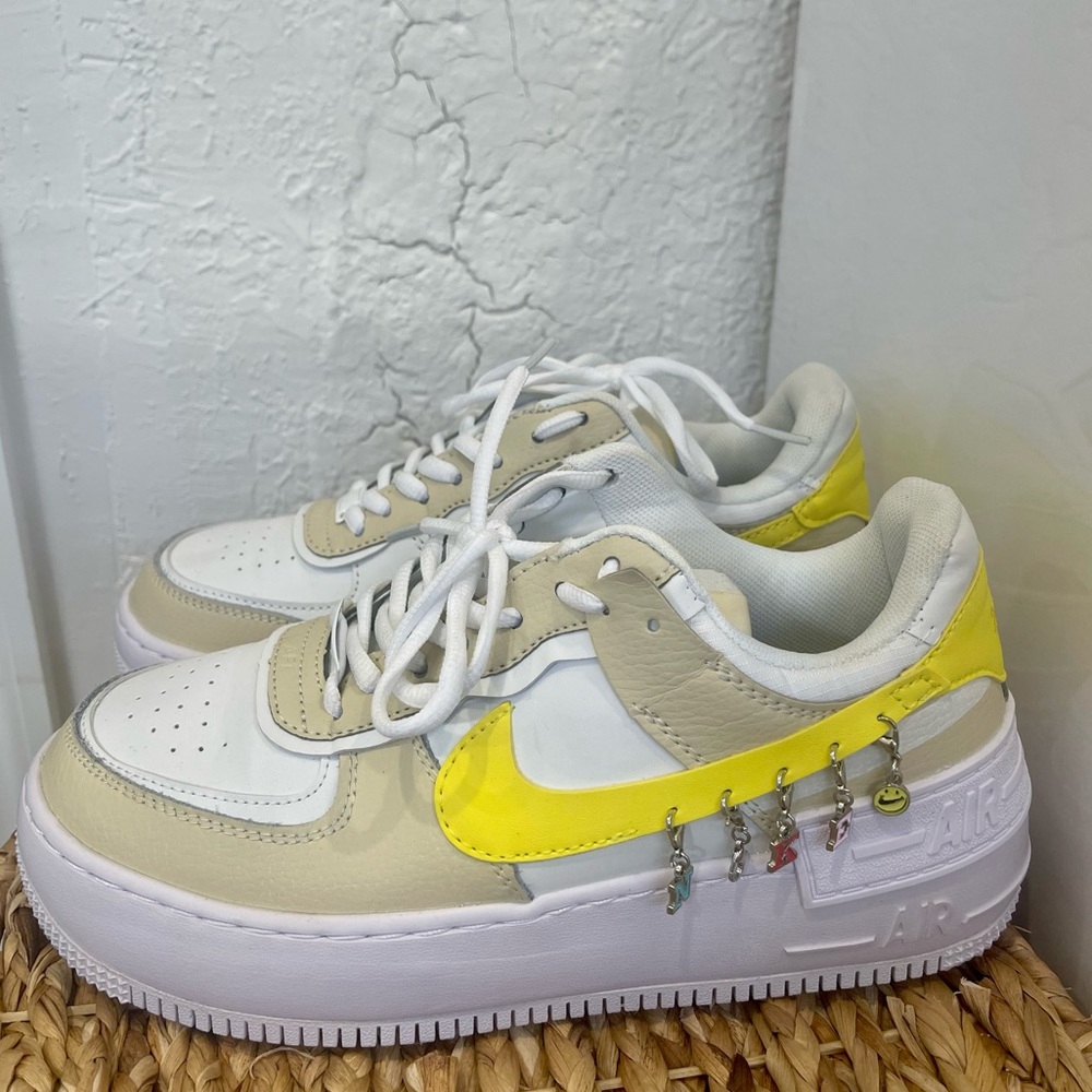 Nike Air Force 1 - Picture 6 of 10